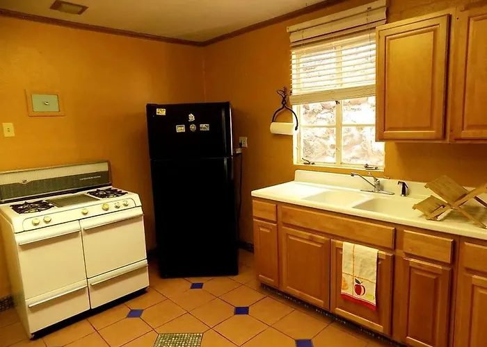 Holiday home Tranquil Eclectic Vacation With Spectacular Cliff Views By Arizona's Coronado Trail